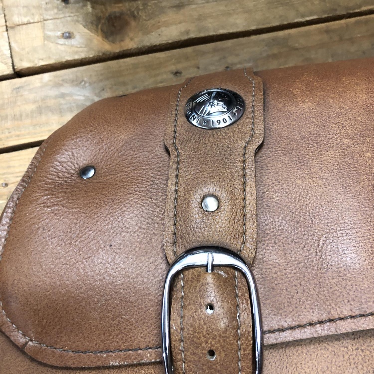 Indian Scout desert tan leather saddlebags